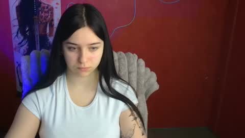 Mia online show from 04.24.26