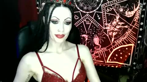 MissMoonDoll online show from 12.14.24