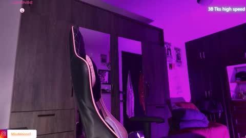 MissMoon online show from 02.07.26