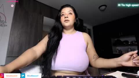 Snapshot of missmoonn chatting on 07.16.26 MissMoon online show from 07.16.26