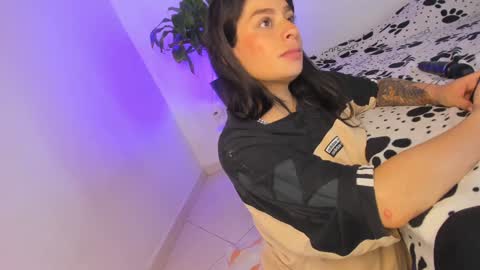 misspaulag online show from 01.02.25