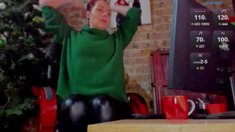 Miss Venus online show from 02.04.25