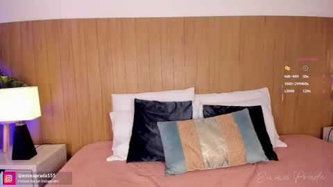 Snapshot of missprada chatting on 10.03.25 Emma Prada online show from 10.03.25