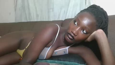 Snapshot of missprettygal chatting on 10.26.25 pretty gal online show from 10.26.25