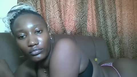 Snapshot of missprettygal chatting on 11.23.25 pretty gal online show from 11.23.25