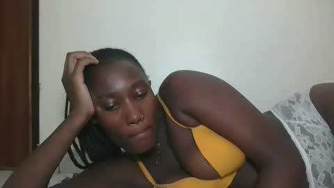 Snapshot of missprettygal chatting on 12.16.25 pretty gal online show from 12.16.25