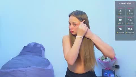 Snapshot of misss_viki chatting on 03.13.26 . online show from 03.13.26