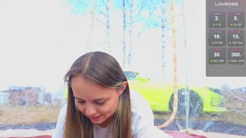 Snapshot of misss_viki chatting on 04.05.26 . online show from 04.05.26