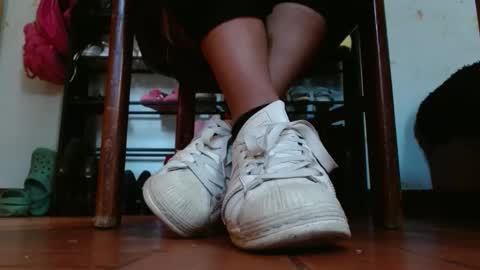 TELL ME MISS online show from 12.31.24