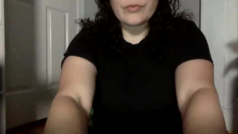 Snapshot of misstress_liz chatting on 03.18.26 misstress_liz online show from 03.18.26
