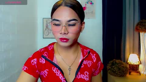 misstrishontop online show from 02.10.25