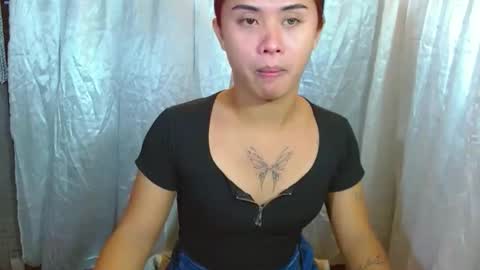 Snapshot of missviolet11 chatting on 03.26.26 SweetViolet online show from 03.26.26