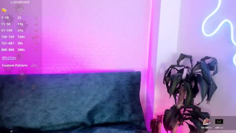 Pau OFmissweetpeach online show from 09.13.25