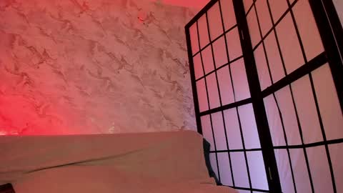 Pau OFmissweetpeach online show from 04.03.26