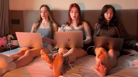 misswishh online show from 03.27.26