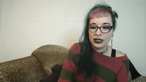 Missy Dee online show from 12.14.24