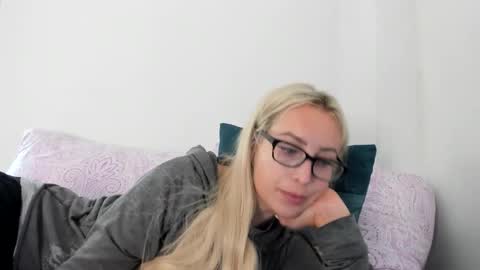 Snapshot of missy_matrix chatting on 05.19.26 Missy matrix online show from 05.19.26