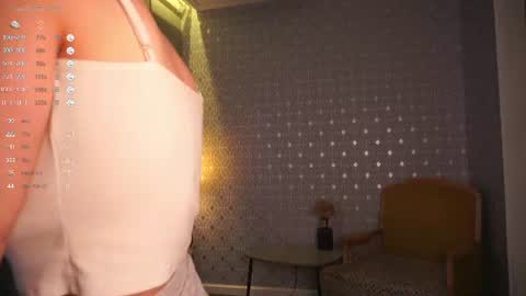 Snapshot of mist_mia chatting on 07.24.26 Mia online show from 07.24.26