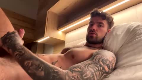 Snapshot of mister_amor chatting on 02.28.26 Mr Amor online show from 02.28.26