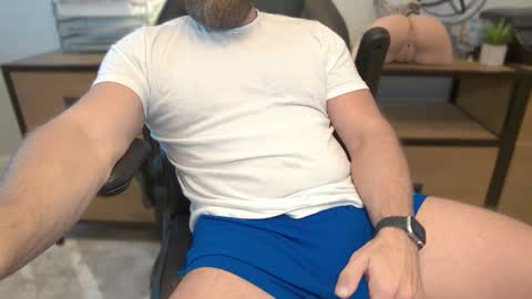 MISTER DILF  online show from 10.04.25