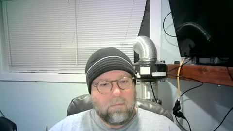 Snapshot of mister_happy567 chatting on 01.01.25 Mr. Happy online show from 01.01.25