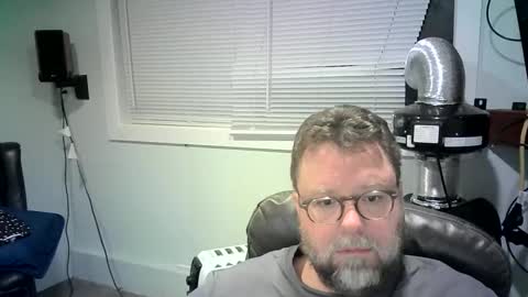 Snapshot of mister_happy567 chatting on 01.19.25 Mr. Happy online show from 01.19.25