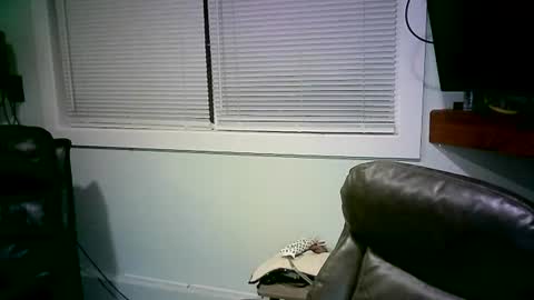 Snapshot of mister_happy567 chatting on 02.13.25 Mr. Happy online show from 02.13.25