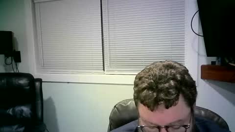 Snapshot of mister_happy567 chatting on 02.16.25 Mr. Happy online show from 02.16.25