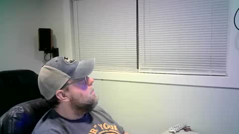 Snapshot of mister_happy567 chatting on 02.20.25 Mr. Happy online show from 02.20.25