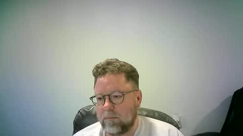 Snapshot of mister_happy567 chatting on 09.11.25 Mr. Happy online show from 09.11.25