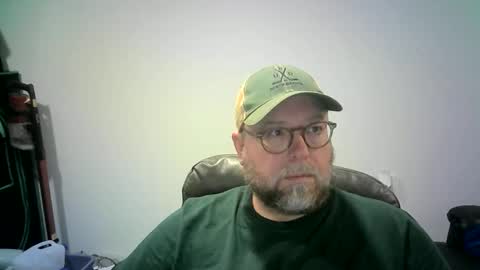 Snapshot of mister_happy567 chatting on 09.23.25 Mr. Happy online show from 09.23.25