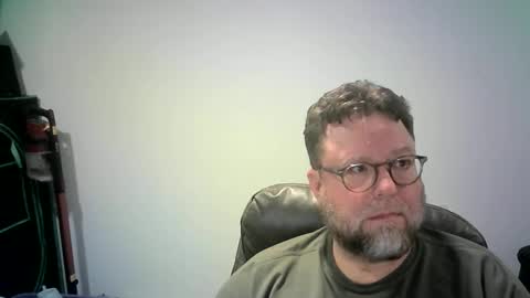 Snapshot of mister_happy567 chatting on 09.25.25 Mr. Happy online show from 09.25.25