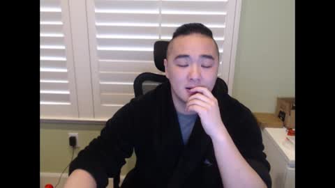 Snapshot of misterlionking chatting on 03.11.25 Eric online show from 03.11.25