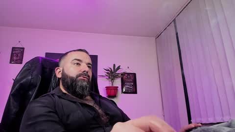 Snapshot of misterlov3r chatting on 12.19.24 misterlov3r online show from 12.19.24