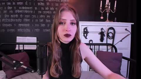 Mistress Marlene online show from 12.22.25