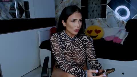 Snapshot of mistress_meryem chatting on 09.09.25 mistress_meryem online show from 09.09.25
