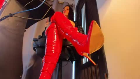 Snapshot of mistressanna_ chatting on 06.14.26 Mistress Anna Alves online show from 06.14.26