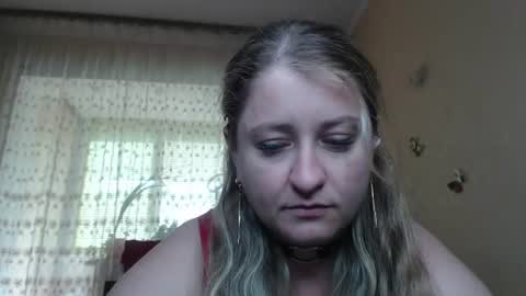 Snapshot of mistresscaro chatting on 06.16.26 mistresscaro online show from 06.16.26