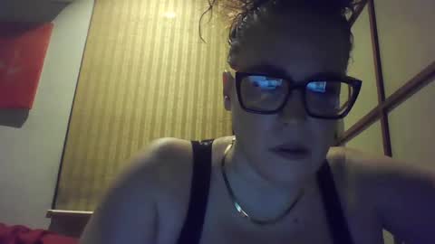 Snapshot of mistressdannydarko chatting on 02.21.26 mistressdannydarko online show from 02.21.26