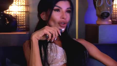 Snapshot of mistresselenia chatting on 07.25.26 Elenia online show from 07.25.26