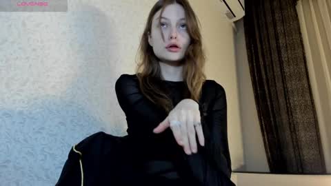 Snapshot of mistresselizy chatting on 01.02.25 mistresselizy online show from 01.02.25