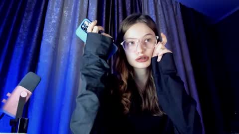 Snapshot of mistresselizy chatting on 10.10.25 mistresselizy online show from 10.10.25