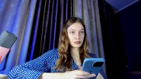 Snapshot of mistresselizy chatting on 10.13.25 mistresselizy online show from 10.13.25