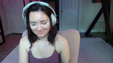 Snapshot of mistressjuniper chatting on 10.07.25 Mistress June online show from 10.07.25