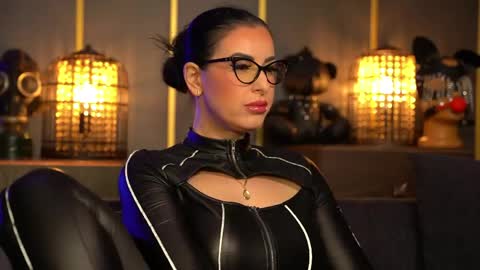 Mistress Kelly online show from 04.01.26