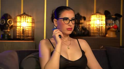 Mistress Kelly online show from 04.05.26