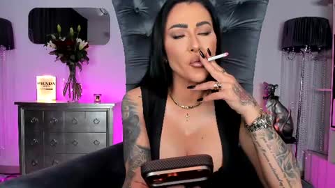 Snapshot of mistresskennya chatting on 07.05.26 mistresskennya online show from 07.05.26