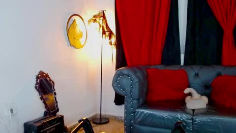 Snapshot of mistresslombana_666 chatting on 04.28.26 Mistresslombana online show from 04.28.26