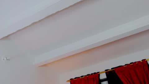 Snapshot of mistresslombana_666 chatting on 05.11.26 Mistresslombana online show from 05.11.26