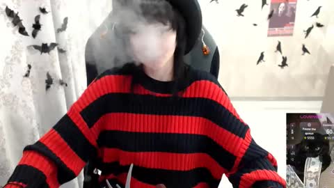 Snapshot of misty_dark chatting on 10.27.25 misty_dark online show from 10.27.25